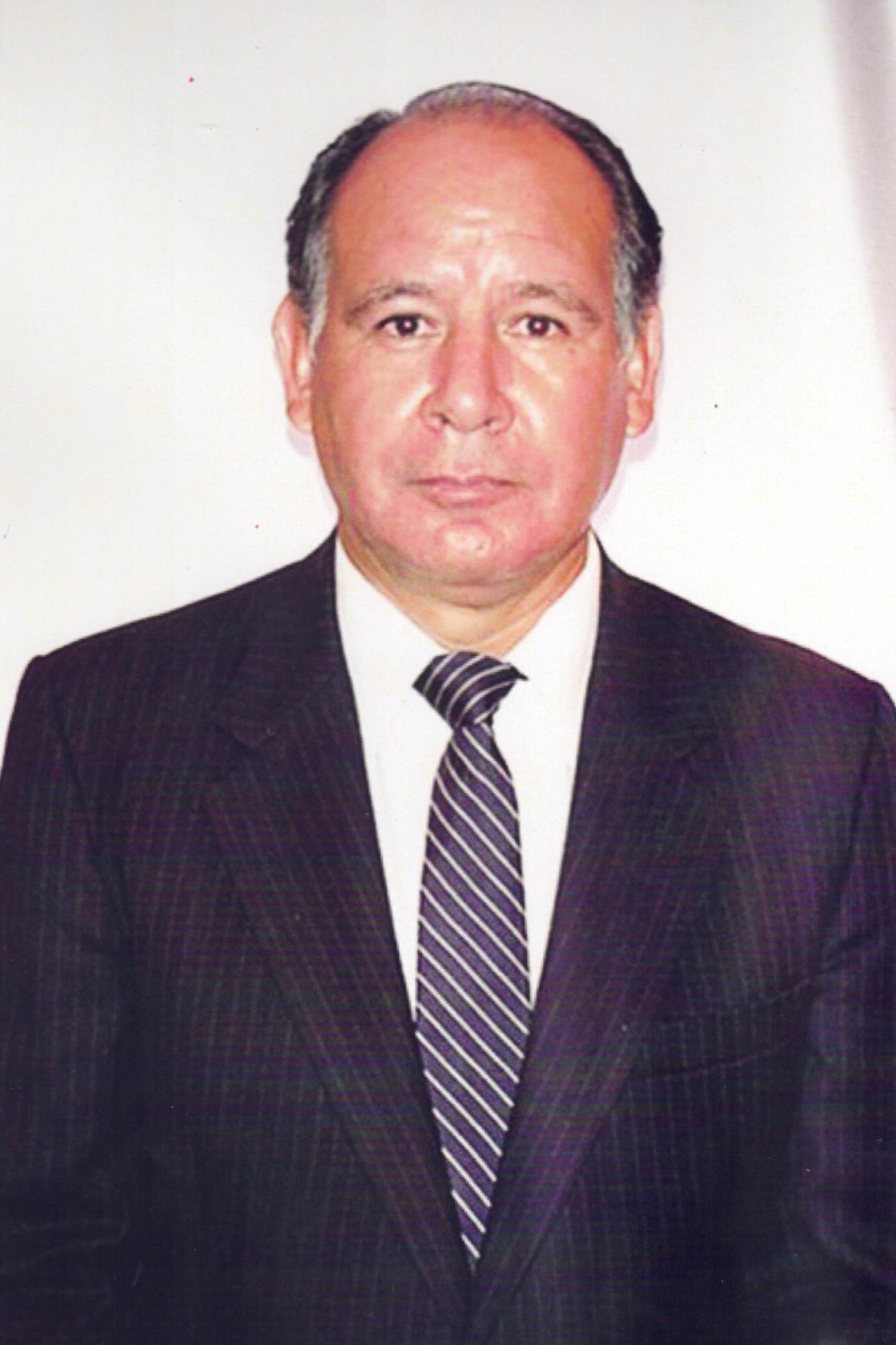 Arq. José Luis Inowe Amador